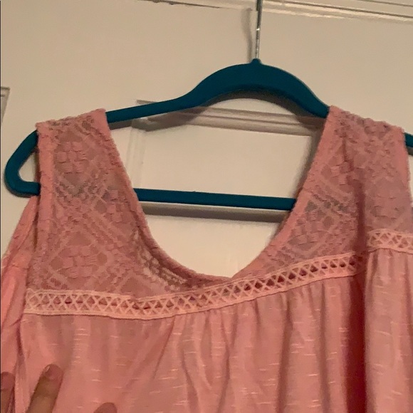 Rusty pink tank - Picture 2 of 6